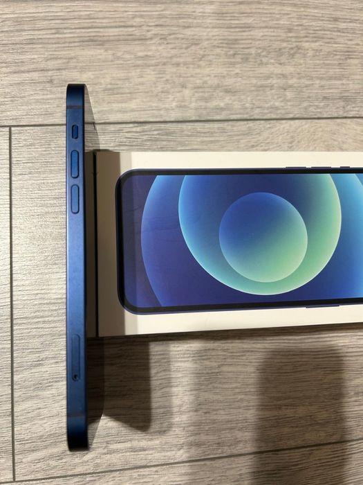 Iphone 12 - stare foarte buna, fără urme vizibile de utilizare