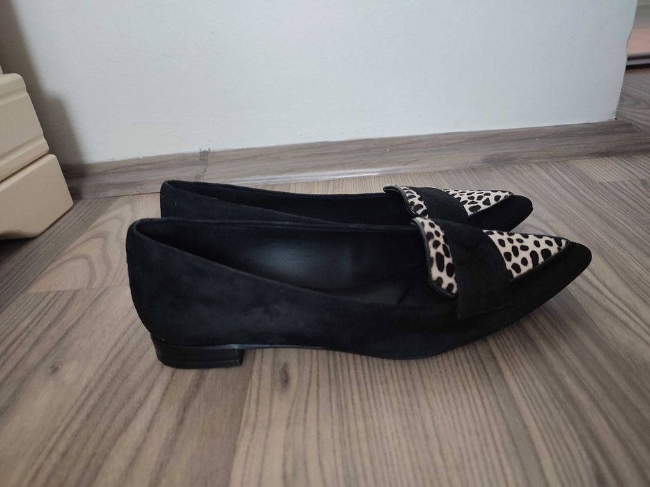 Vând balerini din piele Clarks_marimea 36.