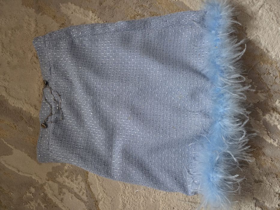 Продам костюм для девочки