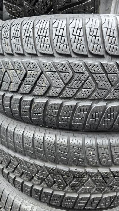 4 anvelope iarnă Pirelli 225/55/19