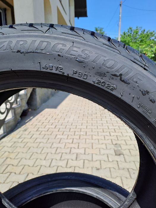 Vind 4 anvelope noi 215 x50x18 Brigestone Turanza