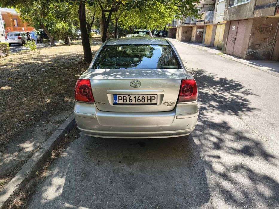 Toyota Avensis 2005г. 2.0 D4D