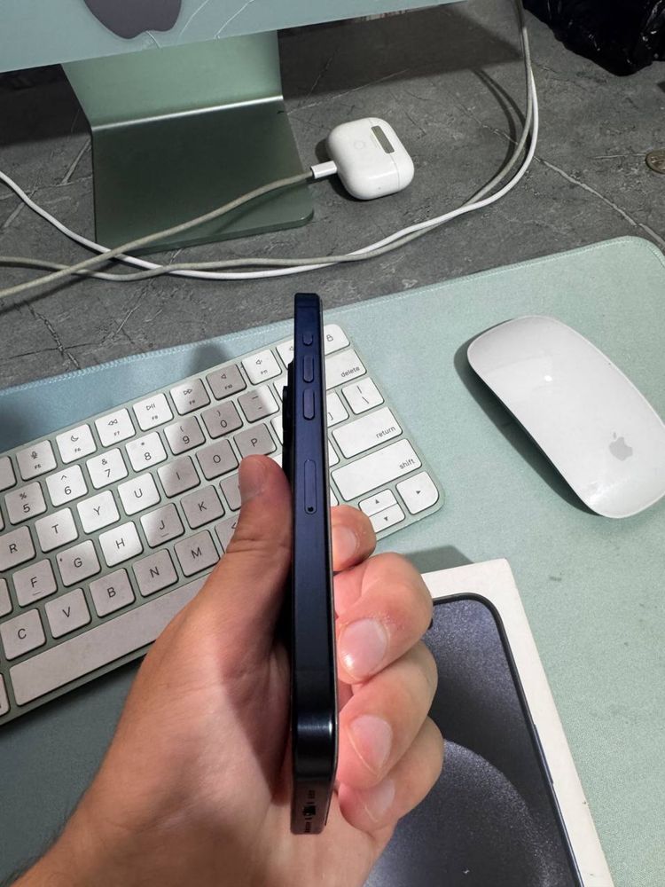 Iphone 15 pro 128 gb ideal