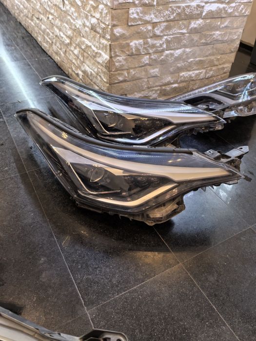 Far stanga dreapta Toyota chr ch-r full led