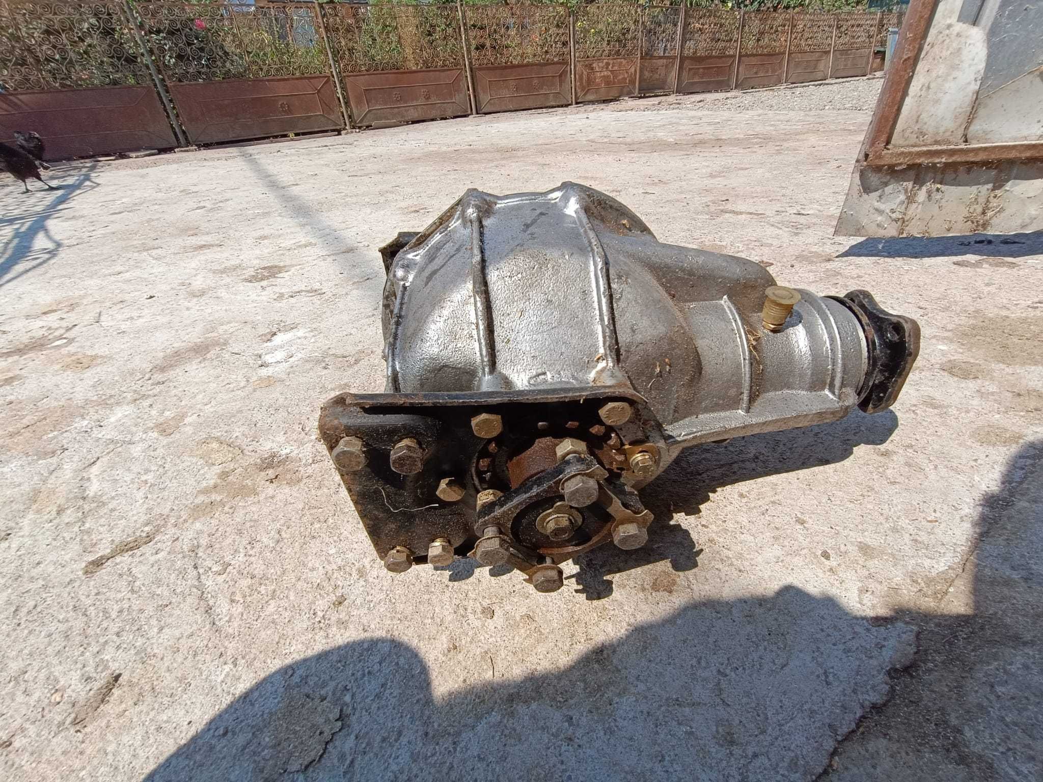 Vand piese ARO 244