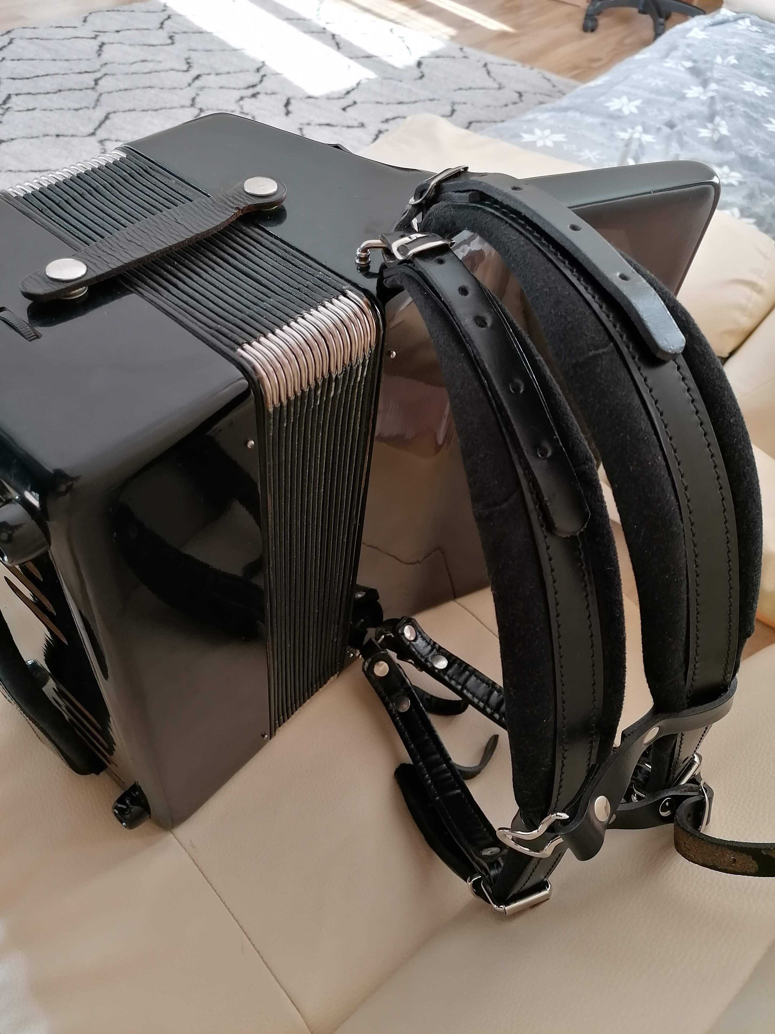 Acordeon welimeister stella 32 basi