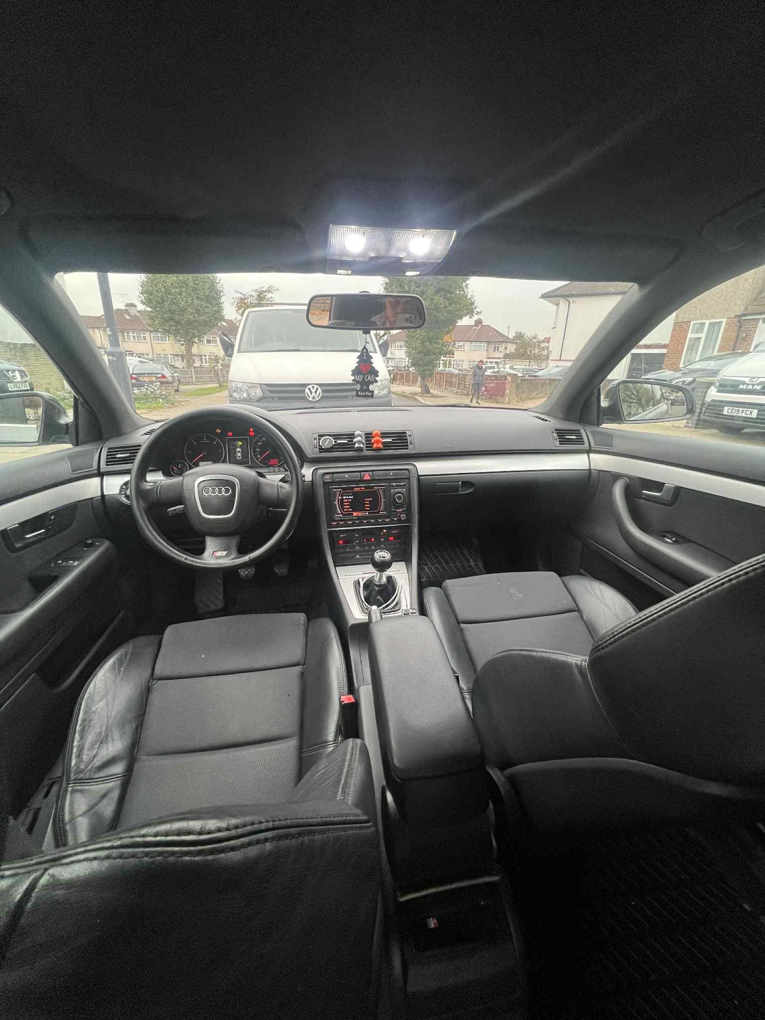 Vând urgent Audi A4 B7Sline