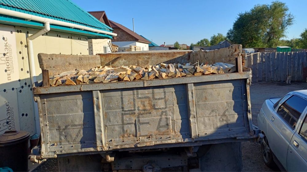 Продам дрова и уголь в мешках