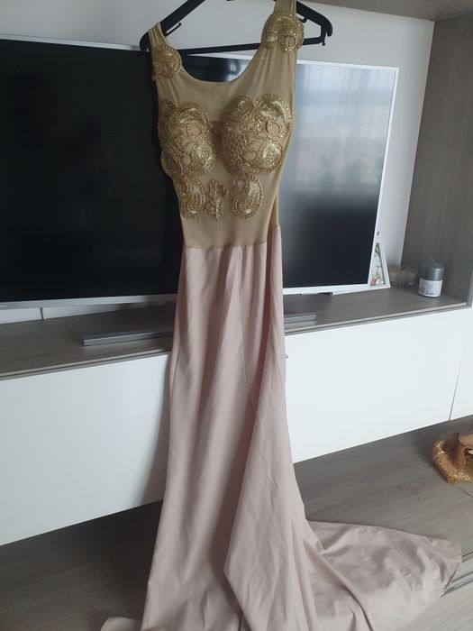 Vând rochie ocazie lunga mărime S