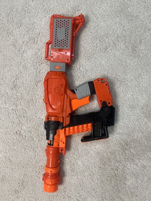 Автомат nerf в хорошем состоянии