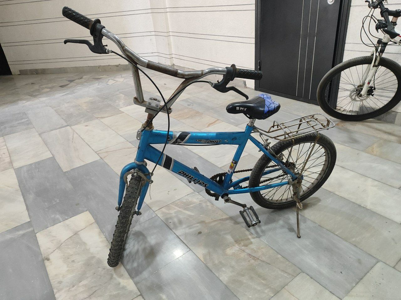 Velosiped 20 shoshilinch sotiladi