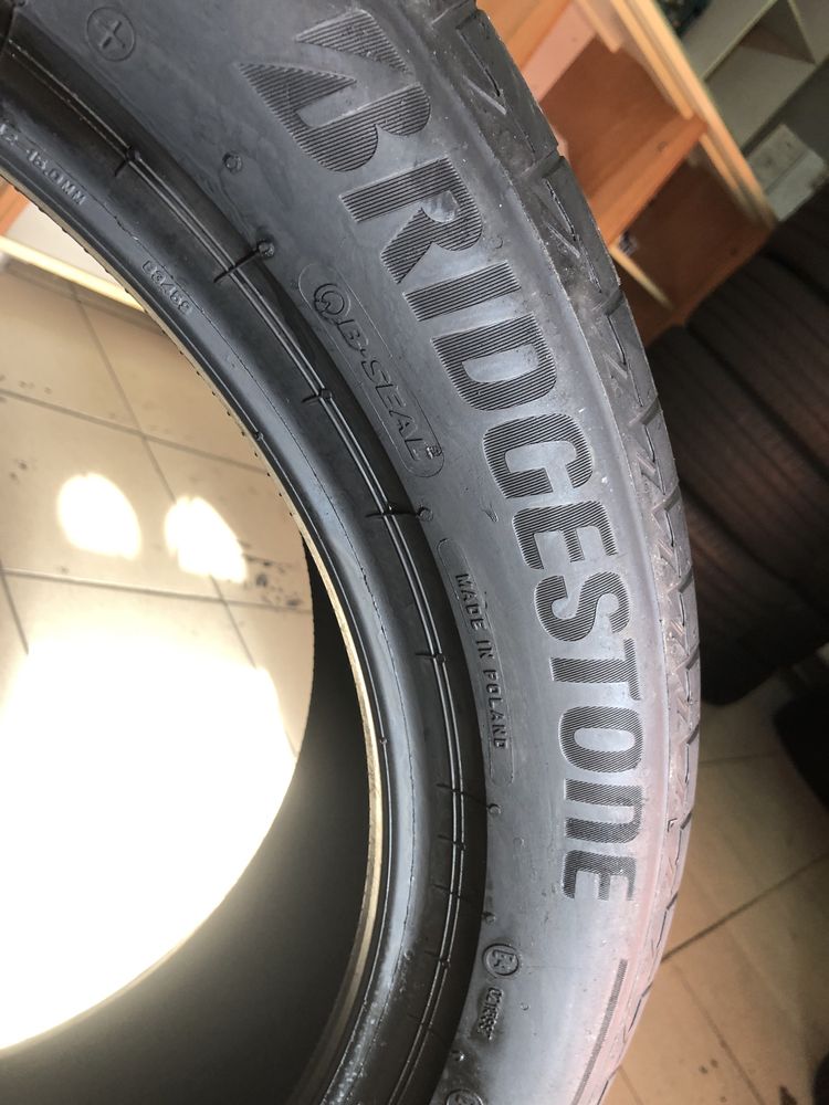 235 50 20 Bridgestone de vara