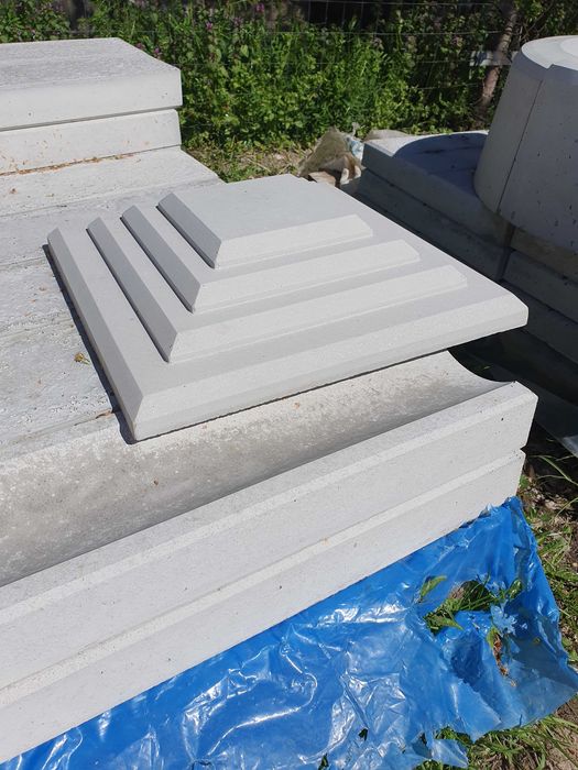 Capace beton coame dale piatra decorativa
