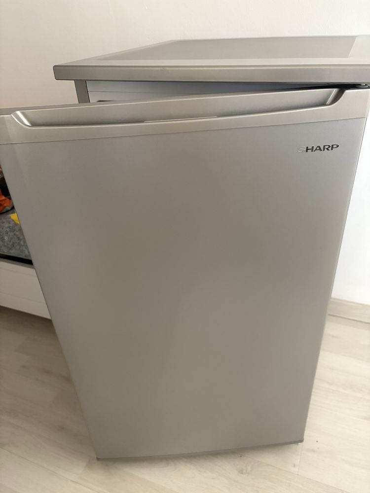 Frigider Sharp cu 1 usa