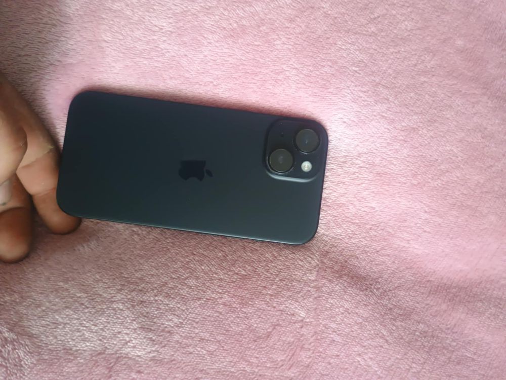 Iphone 15 с гаранция 1 година