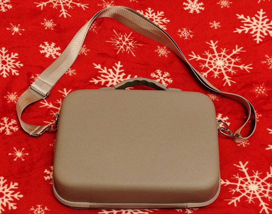 Продавам малко използван дрон DJI Neo