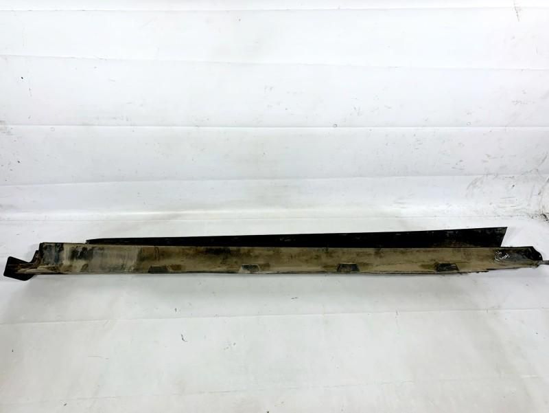 Prag stanga Ford Focus 3 (2011-2015)