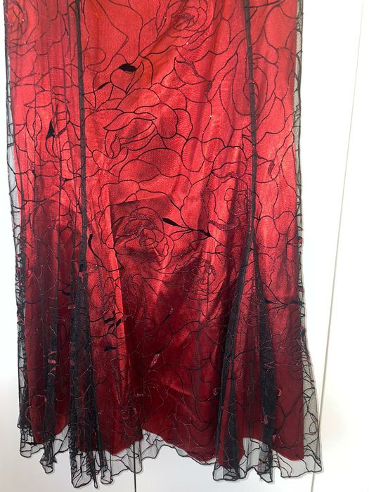 Rochie roșie elegantă de seară