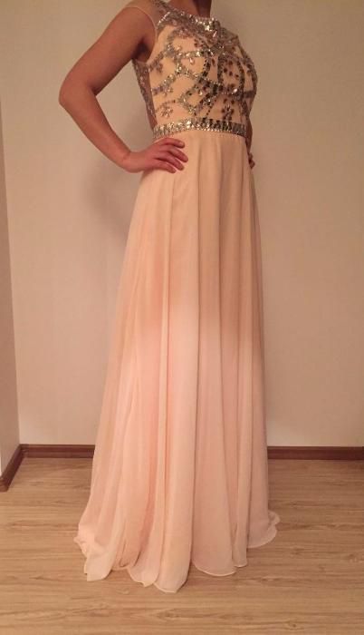 Vand rochie din matase noua