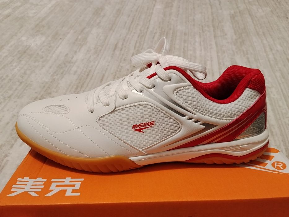 Волейболные кросовки