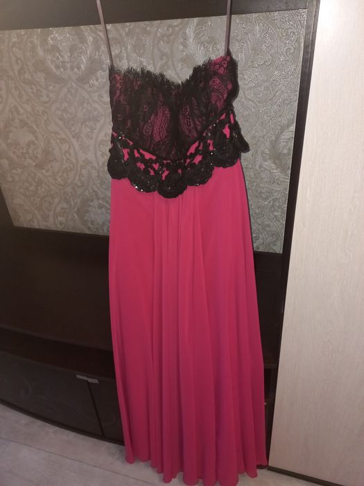 Продам платье в  идеальном состоянии