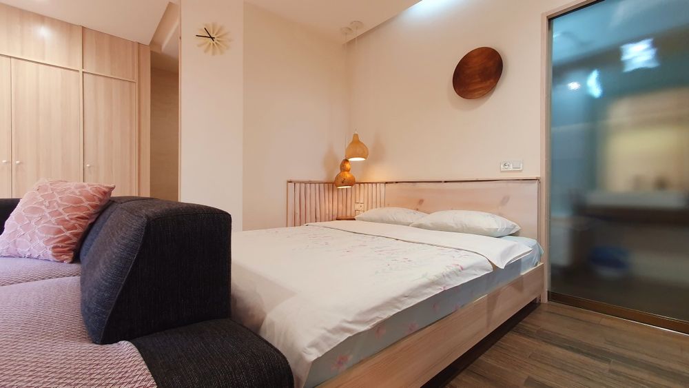 Сдаётся посуточно 1-комнатная на Ц4. Центр, чисто, конфидециально.