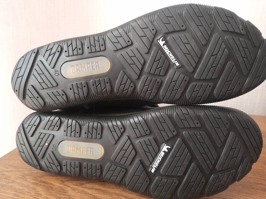 CAMPER gore-tex ботуши 40 номер.