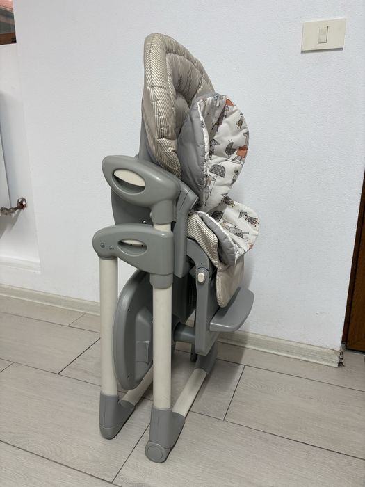 Scaun de masa bebe Joie
