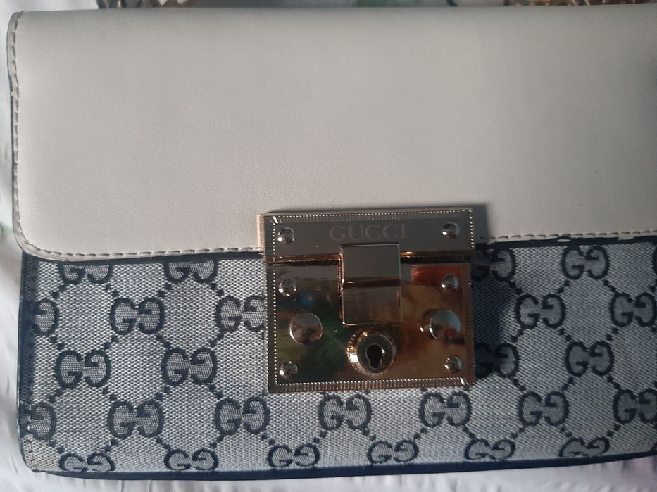 Geanta Gucci vând