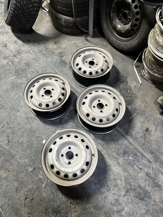 продам штмапованные диски r14 4x100