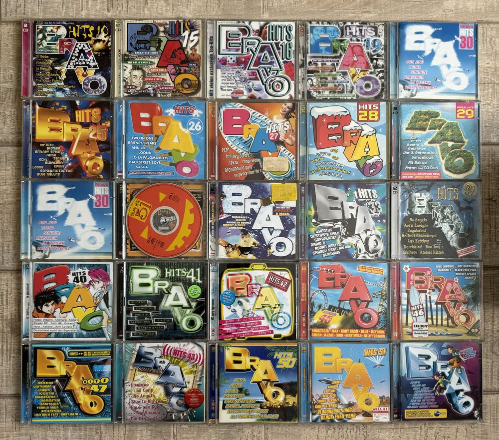 Lot 51 cd-uri duble originale Bravo Hits (16 lei/cd dublu)