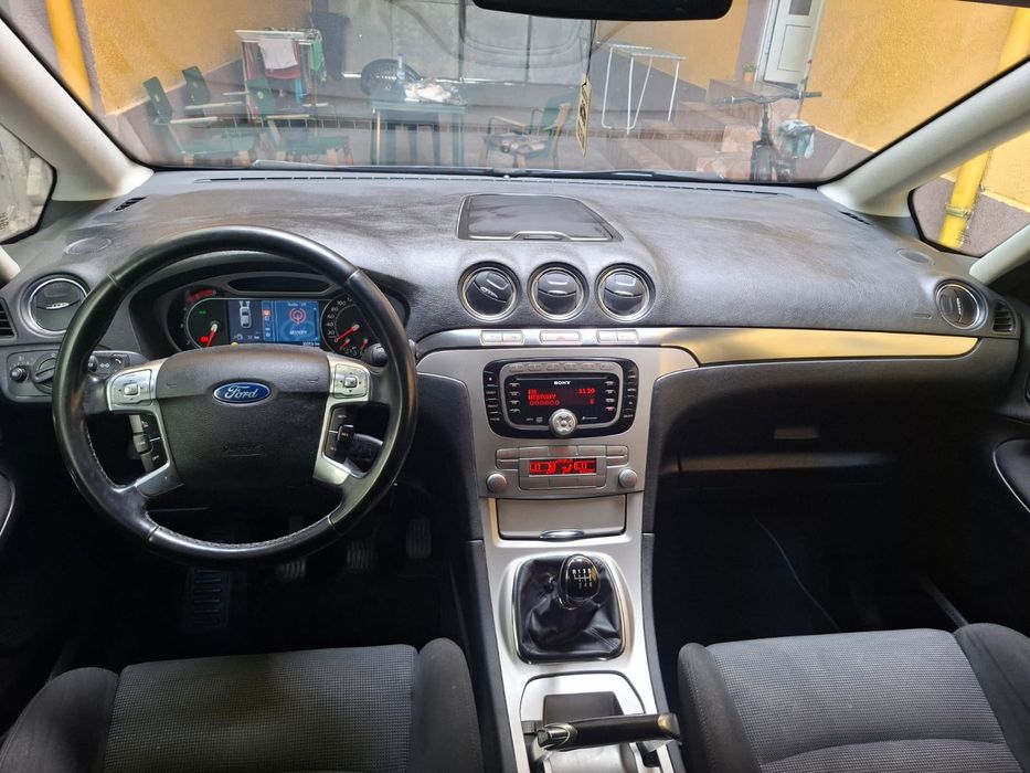 Ford Galaxy titanium 2010