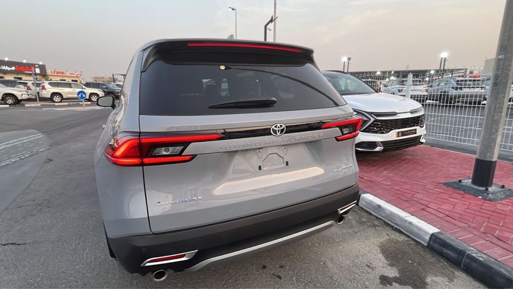 Toyota Grand Highlander hybrid maxx Platinium