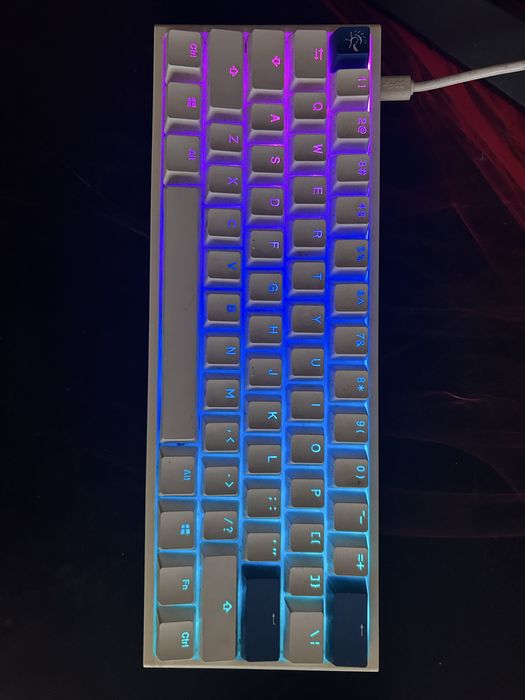 СПЕШНО Геймърски сетъп Компютър, монитор, клавйатура!