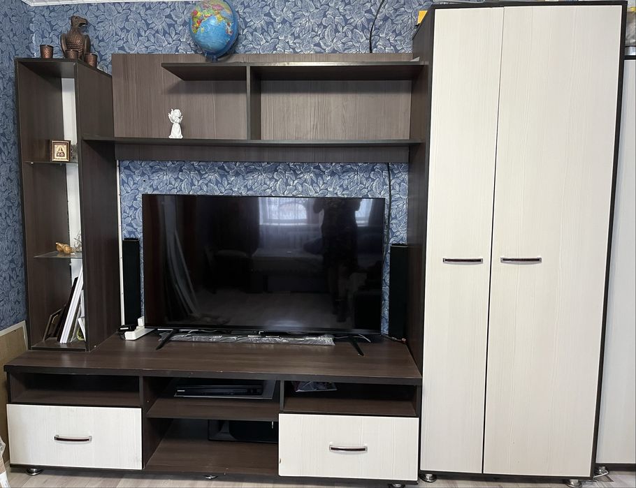 продам стенку б/у 30000