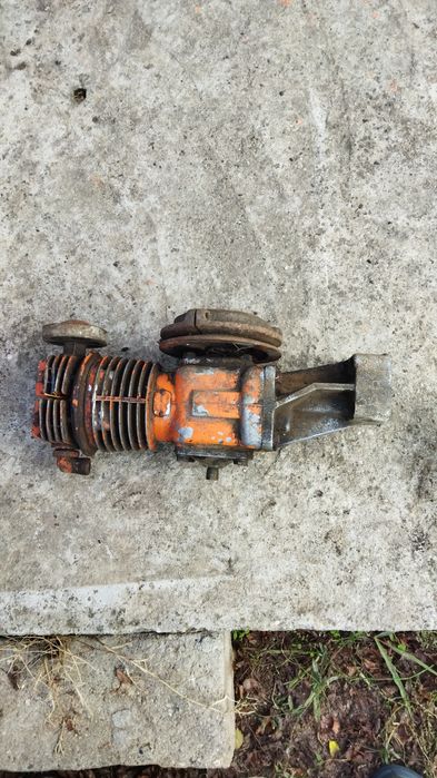 Vând unelte agricole diverse