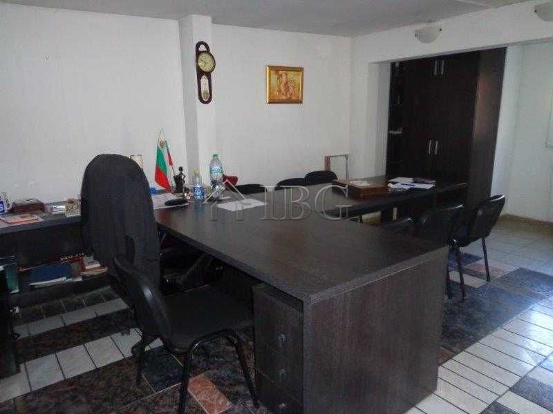 Продава се Промишлена сграда в Русе, Чародейка - Юг - 1519 кв.м за 264 €/кв.м - Снимка #11
