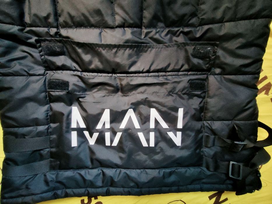 Vesta modernă boohoo Man