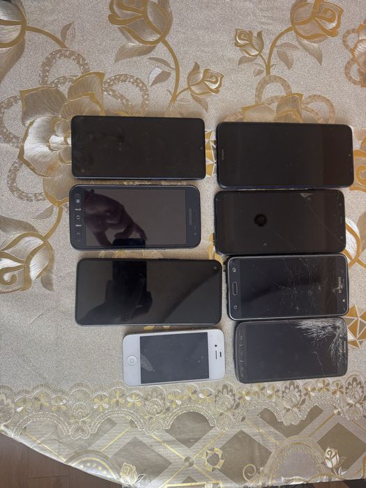 Смарт Телефони Samsung