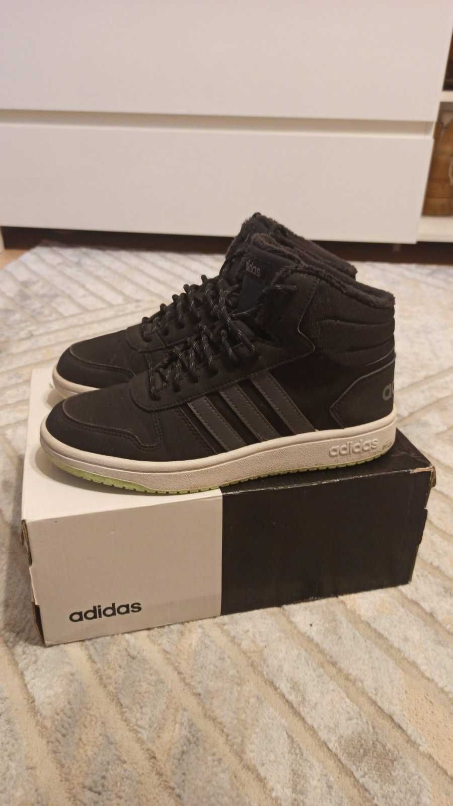 оригинални маратонки  Адидас н.38 2/3=24см / Adidas Hoops Mid 2.0K