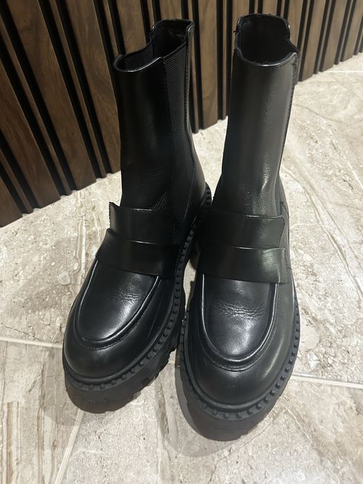 Боти от естествена кожа