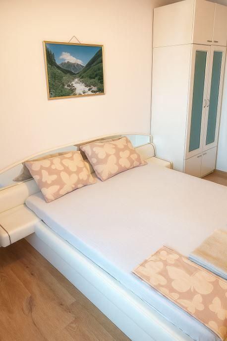 Дава се под наем Етаж от къща в Варна, м-т Траката - 110 кв.м за 500 € - Снимка #5