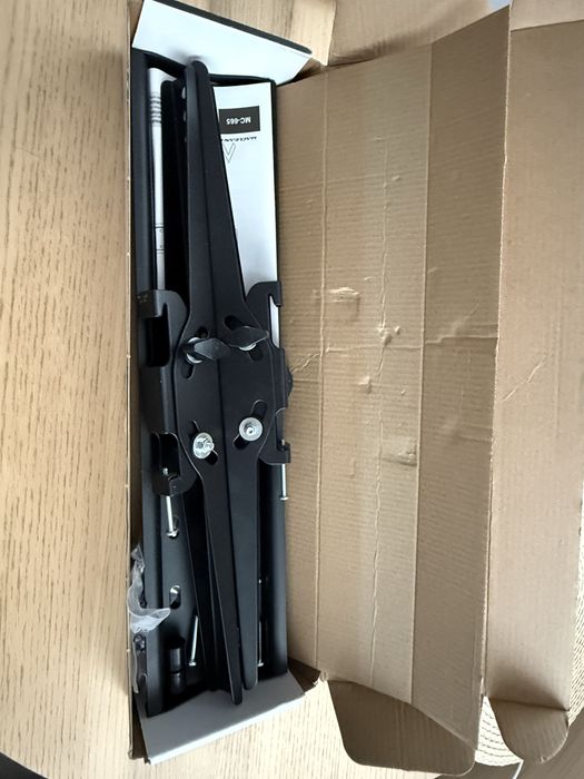 SUPORT TV de perete nou