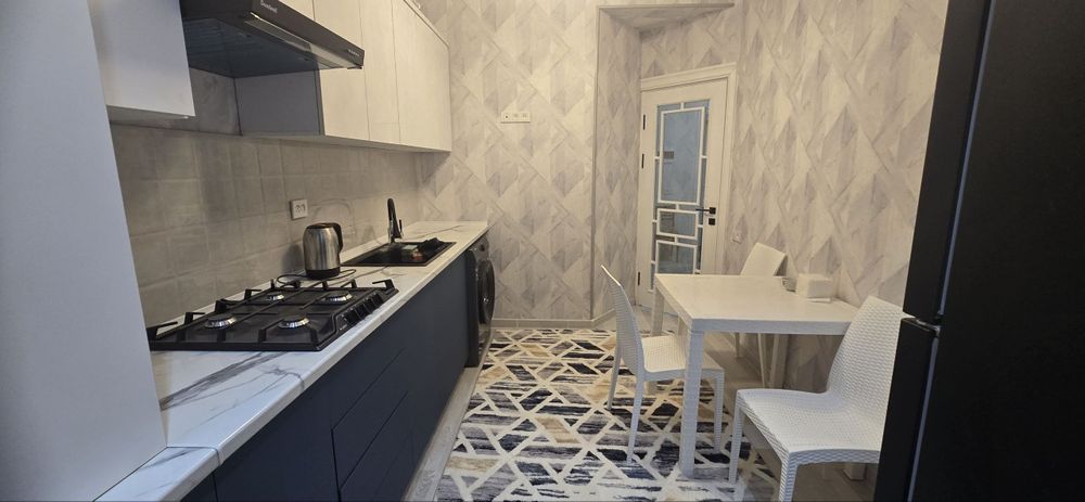 Сдаётся люкс 2х комнатная квартира в центре города.Ор:Вокзал,4 школа