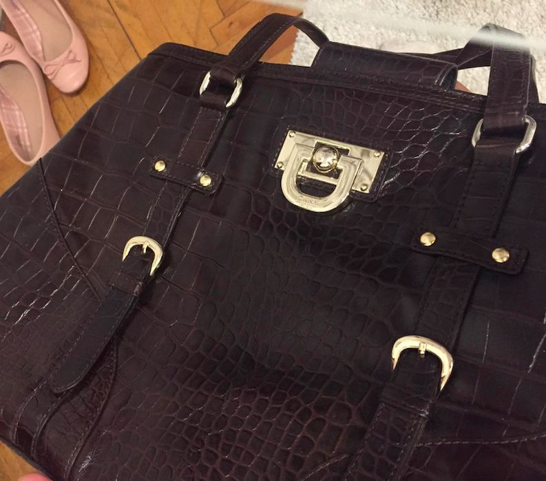 Geanta piele naturala DKNY gen Michael Kors - maro - noua - 499 RON