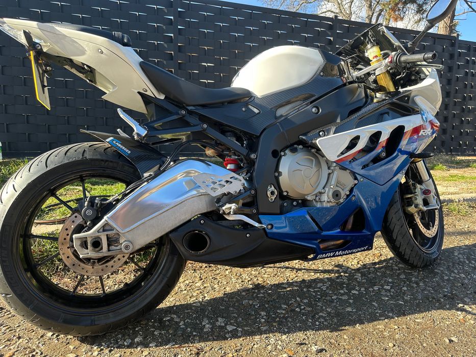 BMW S1000 RR в перфектно състояние!