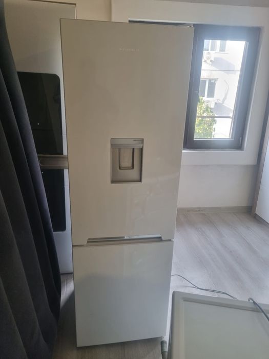 Vand frigider Heinner, pret 900 de lei neg.