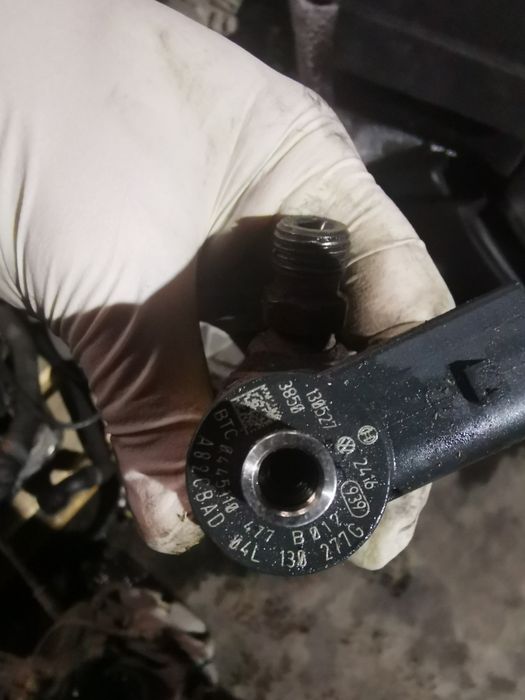 Injector Injectoare VW Audi skoda seat 04L130277G