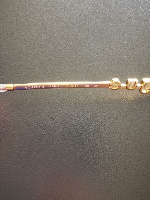 Слънчеви очила на известна марка