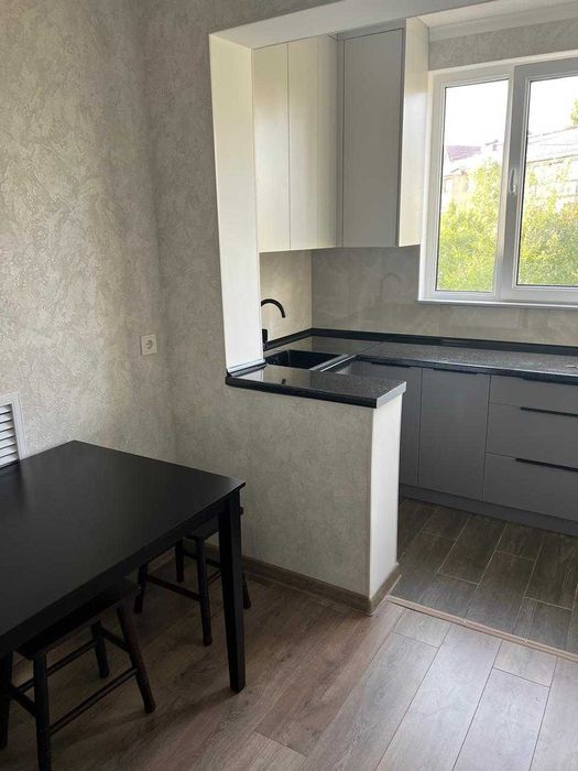 3-комнатная квартира Аль-Фарабийский р-н, 16-й микрорайон